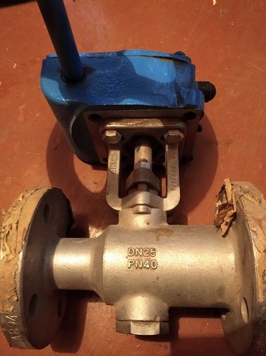 . Кран ду100ру40. НЖ ст.​GF8M с пневмоприводом.