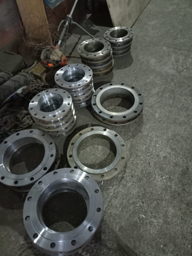 Продам фланцы ворот ду200ру16 ду300ру16   плоск 250ру10  кш шар ЯГТ ЯРДОС САЗ