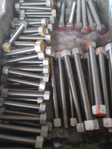 Шпилька резьбовая , нержавейка 170 руб кг