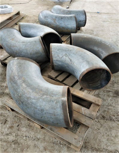 Продам Задвижки, фланцы,​ отводы