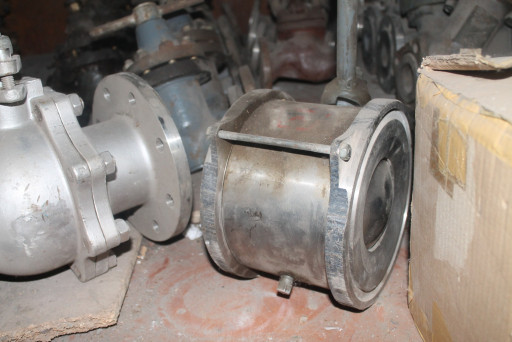 Кран шаровый. вентель. к​лапан