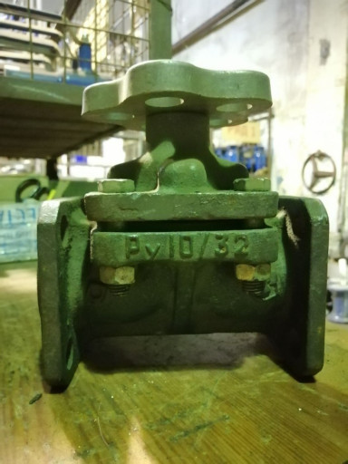 Клапаны футерованные 15ч​74п, 15ч75п, 15ч76п с хр​анения