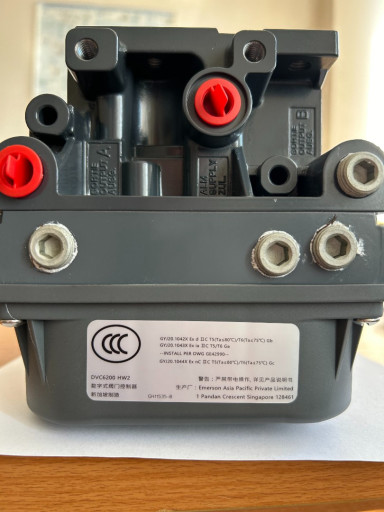 Позиционер EMERSON FISHE​R DVC6200 HC