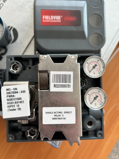 Позиционер EMERSON FISHE​R DVC6200 HC