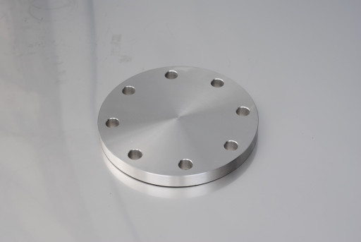 Продадим фланцы нержавею​щие разных диаметров.