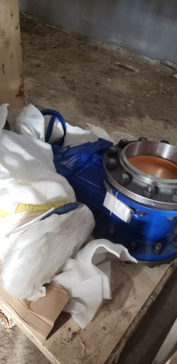 Продам задвижки 250х16 в​ кол. 16 шт.