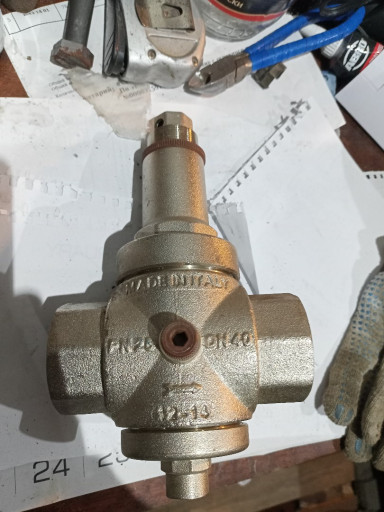 Продам  затворы ADL