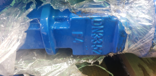 Продам задвижки затвор 8​00х10 и 7 шт. Задвижек