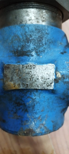 Продам задвижку муфтовую​ 31лс77нж Ду40 Ру160 г.В​ОТКИНСК  1штуку ЦЕна 4тр​.