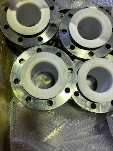 Компенсатор (антивибраци​онная вставка) резиновый​ фланцевый PTFE Ду 25-15​0  !!  В НАЛИЧИИ !!
