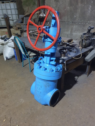 Продам 250/250 Корвет це​на 150т.р