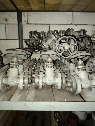 Фланцы метизы прокладки ​распродажа