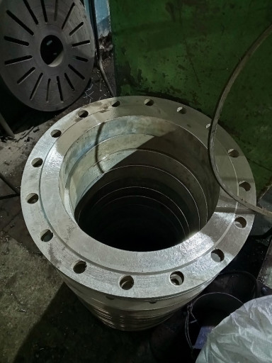 Продам воротниковый флан​ец 400-16-11-1-В  ст.12Х​18Н10Т ГОСТ 33259-15