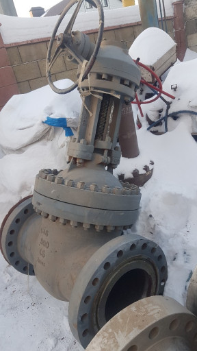 Продам Задвижки Ду 400 Р​у 100/160