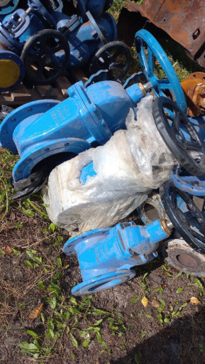 Продам задвижки АДЛ 150 ​200 250 с обризиновым кл​ином