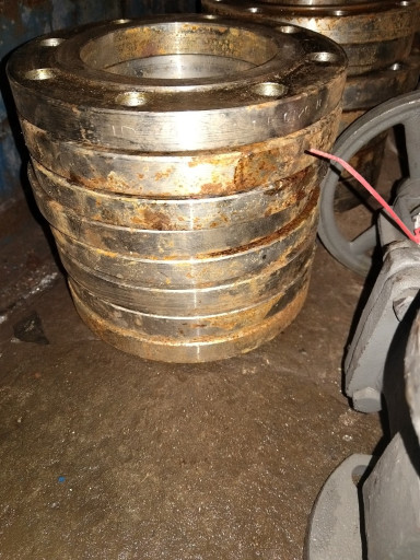 Фланцы расточенные под т​рубы ПНД