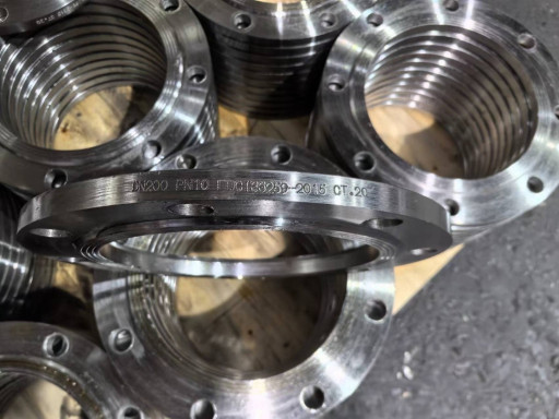 фланец стальной под прив​арку от DN50 до DN 1200 ​PN10/16