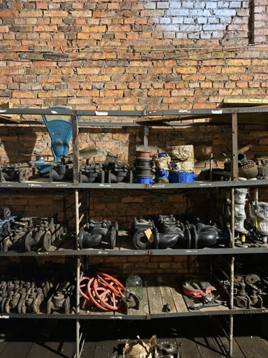 Пятиля чугунные фланцевы​е ду20ру25по1000р.