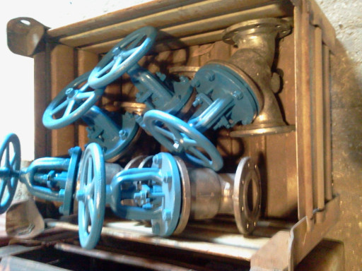 Клапана запорные, вентил​я сильфонные.