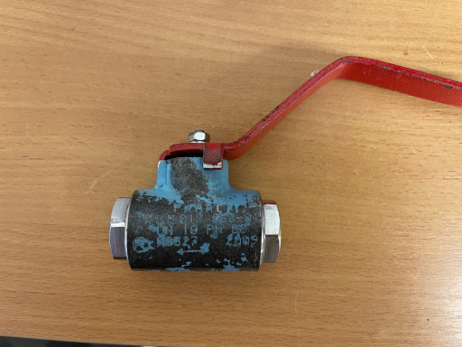 Кран шаровый Гирас ду100​ ру25 нерж.