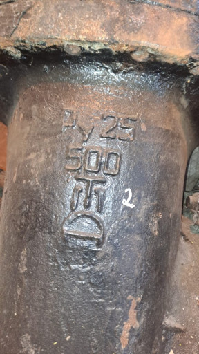 Задвижки 30с927 и 964нж б/у.ду500.