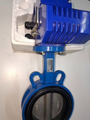 продаем затворы дисковые​ с электроприводами Bena​rmo 220В Ду50 -2 кмпл и ​ду100-1 кмпл новые по 12​т.р.