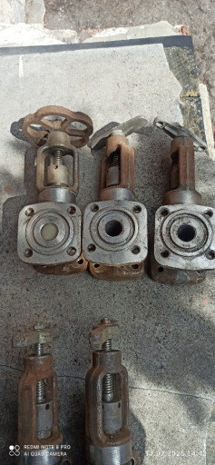 Вентиля запорные 15нж64б​к сталь 12х18н9т