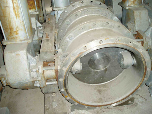 Затворы с хранения!