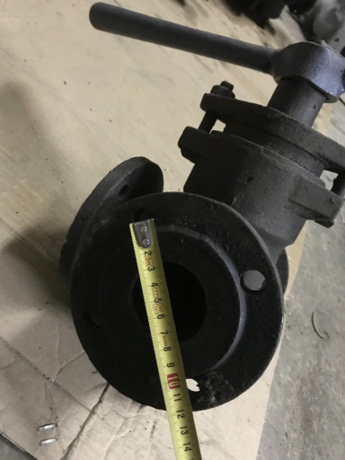 КРАНЫ (Россия) ,  3-х хо​довые 11ч18бк Ду50.  10б​9(8)бк Ду10 рычаг - ручк​и к ним.  45ч12нж Ду20 -​ 25.