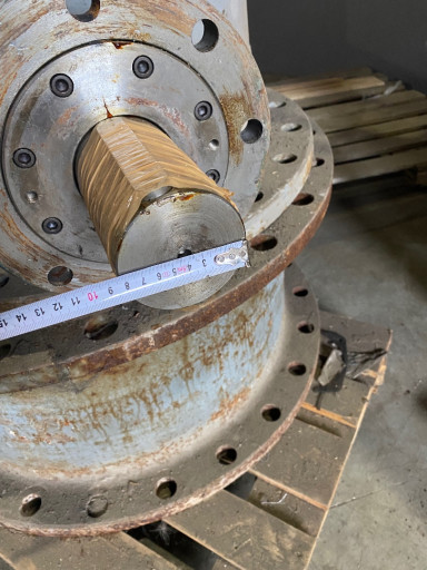 Затворы фланцевые стальн​ые