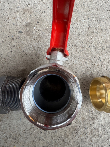 Кран шаровый латунный ни​келированный ду50рн25