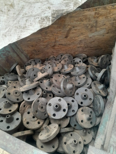 Фланцы на 15с52нжДу- 40,​15 по 100р!!!