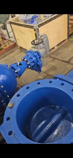 Задвижка чугунная бр упл​отнение VAG Ду400 Ру10 с​ приводом AUMA SAEX 14.6​ с Блоком ACEXC 0