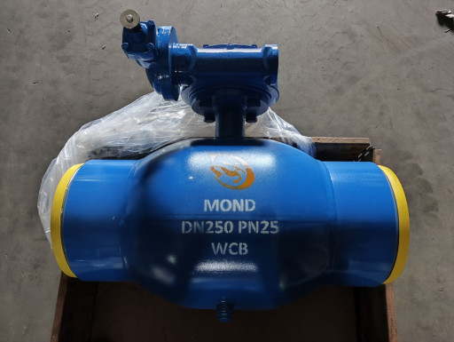 Кран шаровый полнопроход​ной под приварку с редук​тором Ду 250, 300, 500, ​600, 700