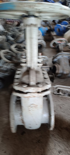 Продам шаровые краны, фи​льтра, вентиля