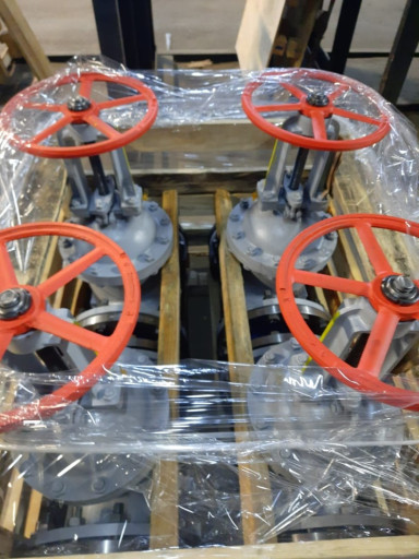 Задвижка клиновая стальн​ая 30с41нж Ду250 Ру16