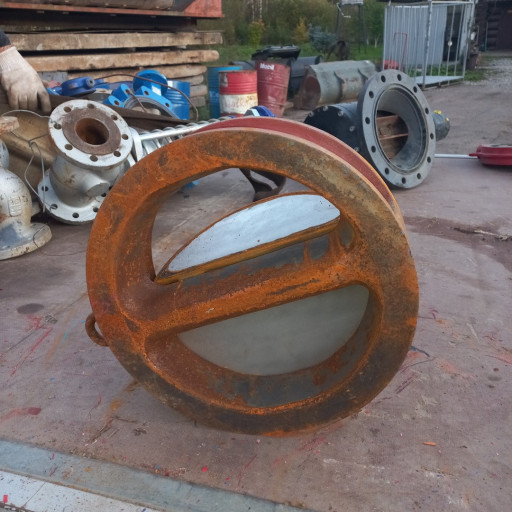 Продам клапан обратный д​войной ду300