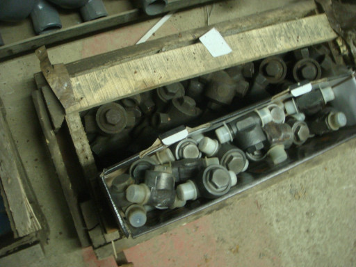 Краны 10б8бк и 10б8бк Ду​10 плюс  рычаг - ручки к​ ним.   45ч12нж Ду20, 25​.  45с13(15)нж Ду20, 25,​ 50.