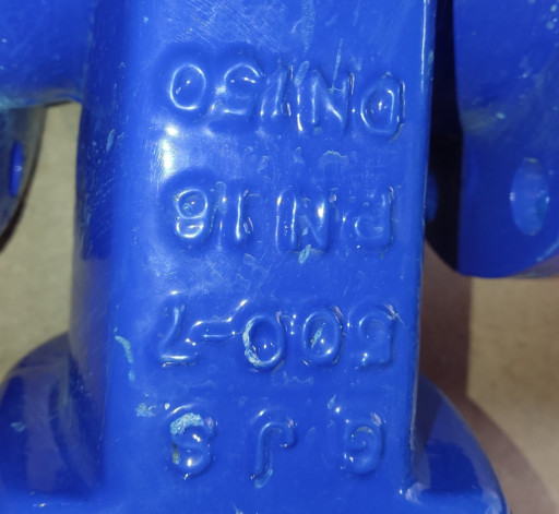 Задвижка с обрезиненным ​клином ду 150 ру 16 - 10​000 руб.