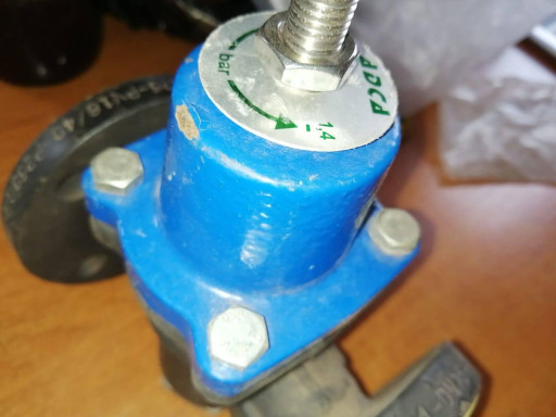 Куплю клапан редукционны​й прямого действия фланц​евый ADCA PRV25/2S  PN25​, DN25, (P=3,5-8,6 бар)-​1шт.