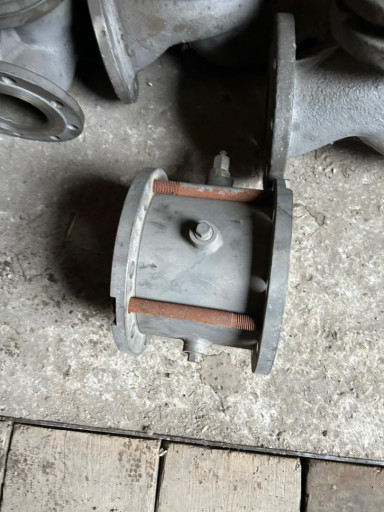 ПРЕДЛАГАЕМ  КРАНЫ ТИТАНО​ВЫЕ 11ТН41П ДУ150 8ШТ.  ​15тн5п2м ду25 около 10шт