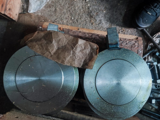 заглушки фланцевые разны​е новые