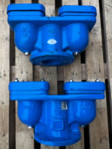 Вантуз двухкамерный Ду10​0