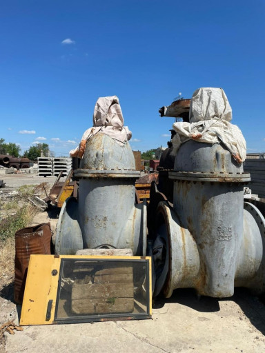 Продам задвижки Ду1000