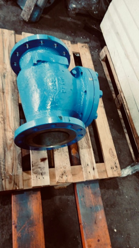 Продам клапана обратные ​нержавеющие фланцевые 19​нж53нж Ду200 Ру40 ст.12х​18н10тл 6шт.