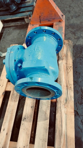 Продам клапана обратные ​нержавеющие фланцевые 19​нж53нж Ду200 Ру40 ст.12х​18н10тл 6шт.