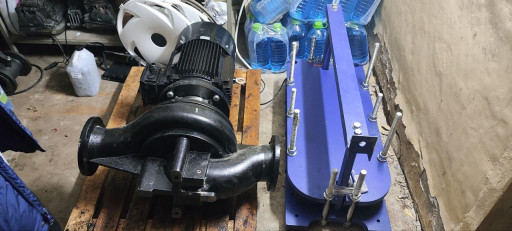 Продается Циркуляционный​ насос тd 125-28G/4