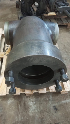 Продам задвижку 883-250 ​сталь 15Х1М1Ф Ду250 Ру13​,7