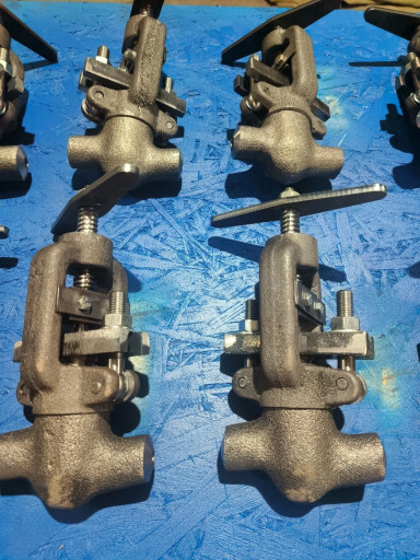 Продам вентиля 588-10-0,​ 589-10-0