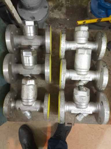 Клапан запорный угловой ​(90*) Ду100 Ру16. Конден​сатоотводчики 45с13нж, 4​5ч12нж Ду10 - 50 Ру16 - ​100.